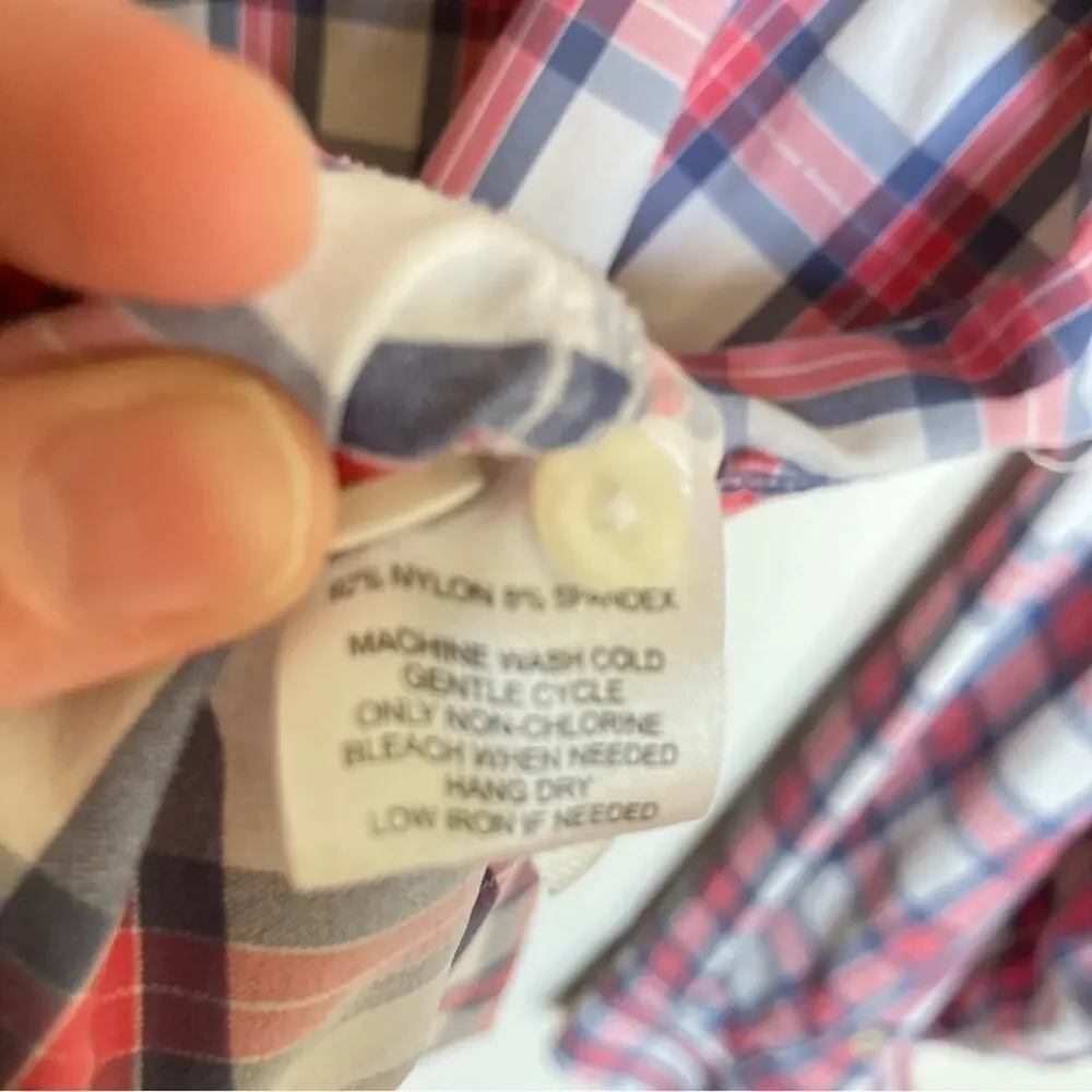 UNTUCKit Red and Blue Plaid Casual Button Down Shirt